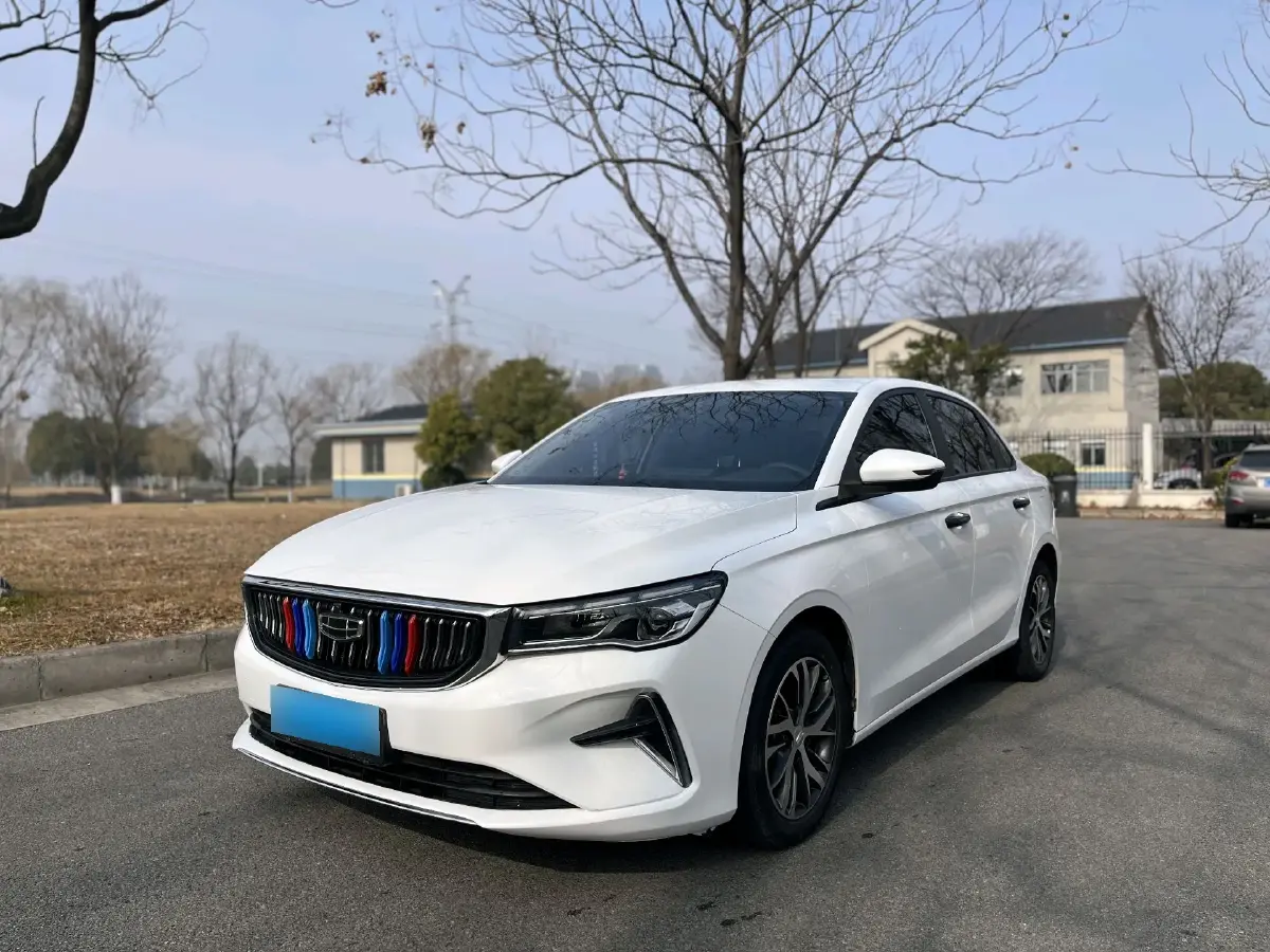 2022 Geely Emgrand 1.5L 114HP L4 CVT