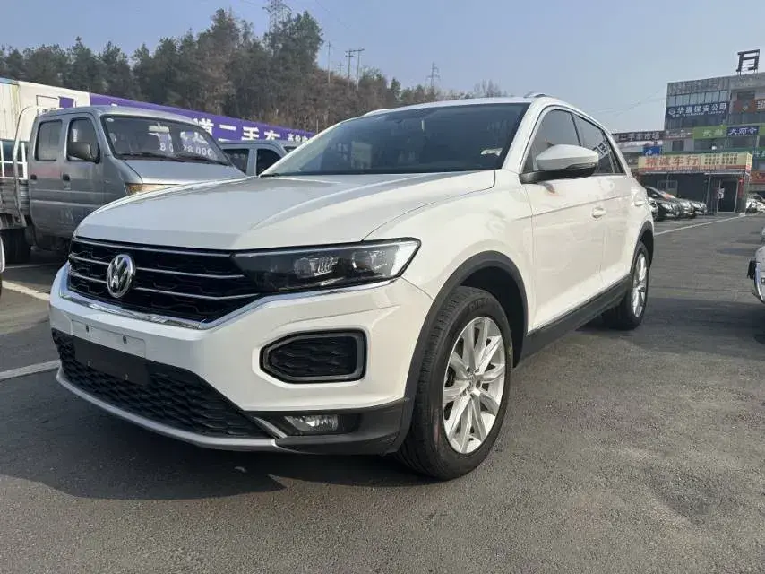 2020 Volkswagen T-Roc 1.4T 150HP L4 7DCT