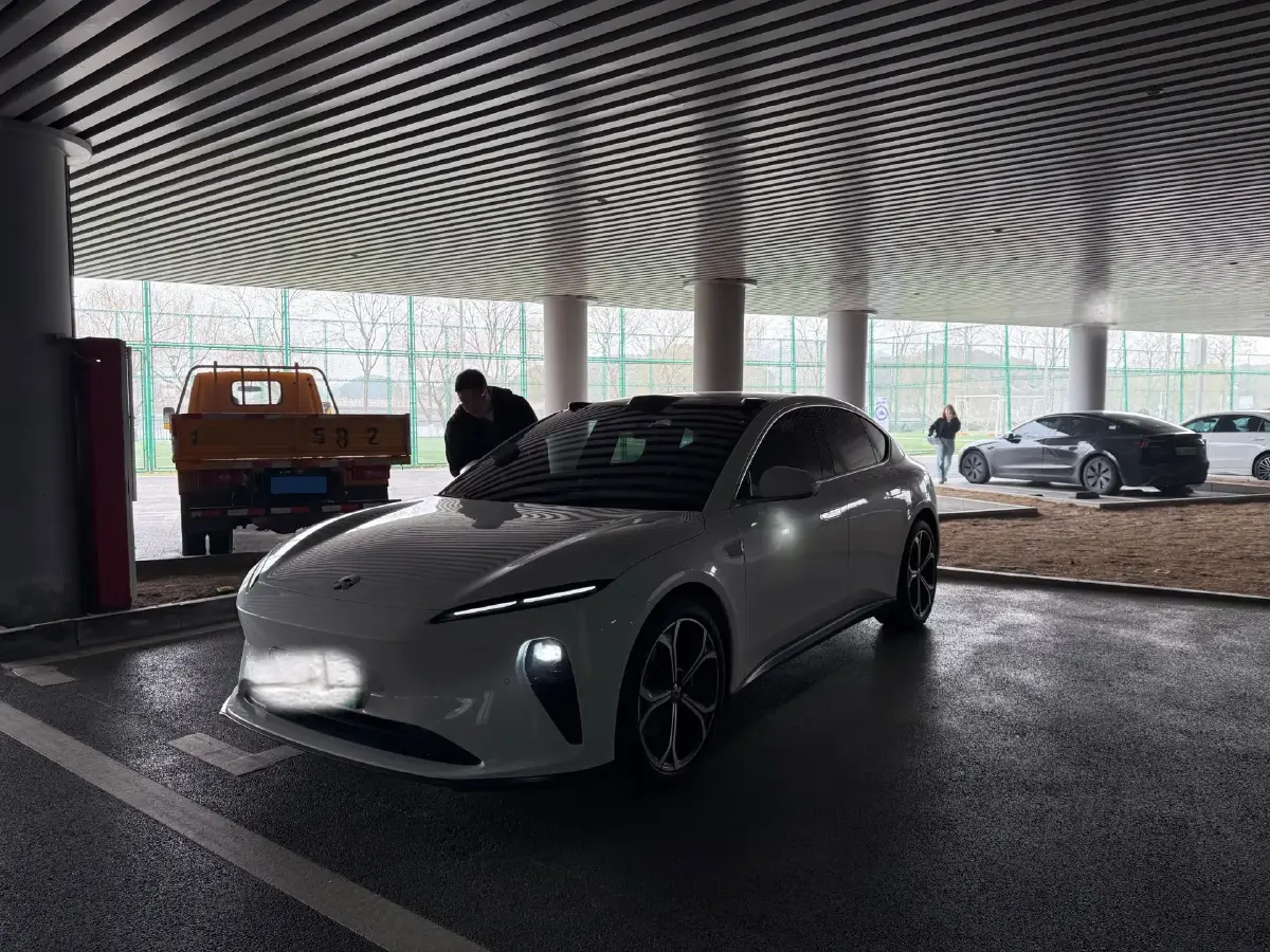 2022 Tesla Model Y BEV 60KWH