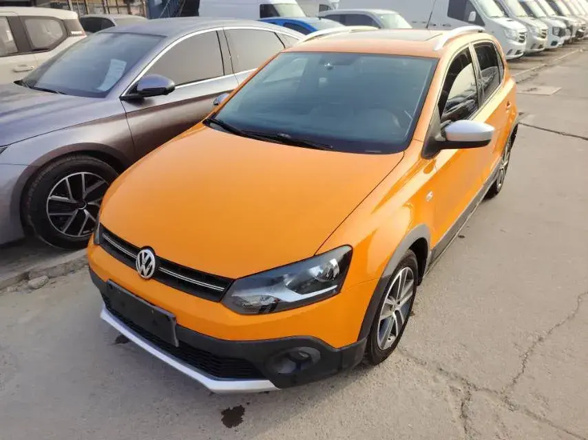 2012 Volkswagen Polo 1.6L 105HP L4 5MT