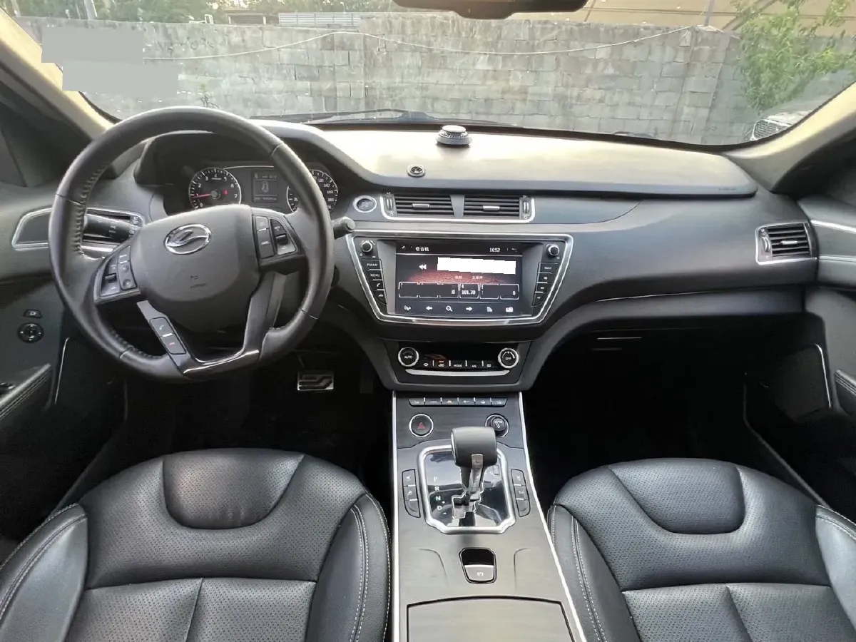 2016 Landwind X7 2.0T 190HP L4 8AT,autocango,china used car exporter,china ev exporter,chinese used car exporter,chinese used ev exporter