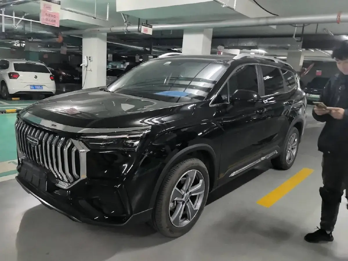 2024 Geely Monjaro 2.0T 218HP L4 7DCT