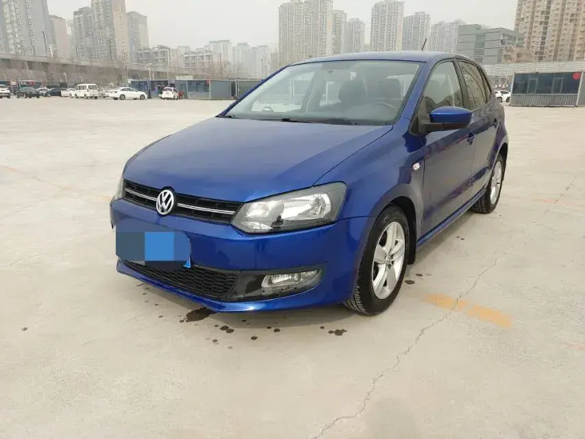 2011 Volkswagen Polo 1.4L 86HP L4 6AT
