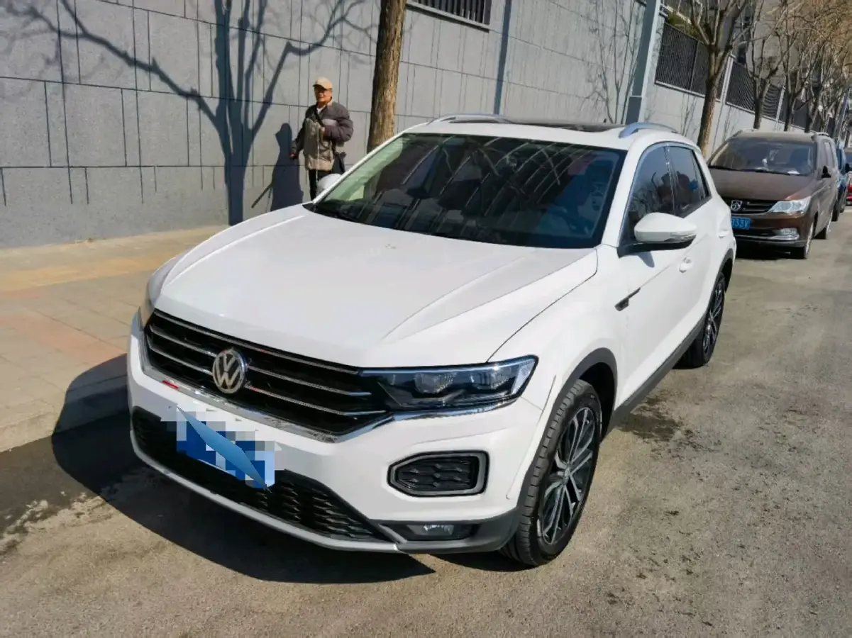 2021 Volkswagen T-Roc 1.4T 150HP L4 7DCT