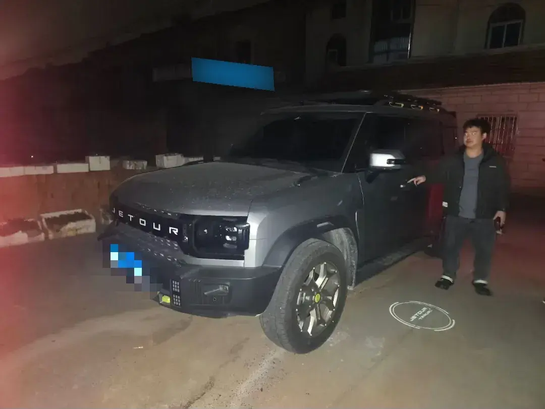 2023 Jetour Traveller 2.0T 254HP L4 8AT