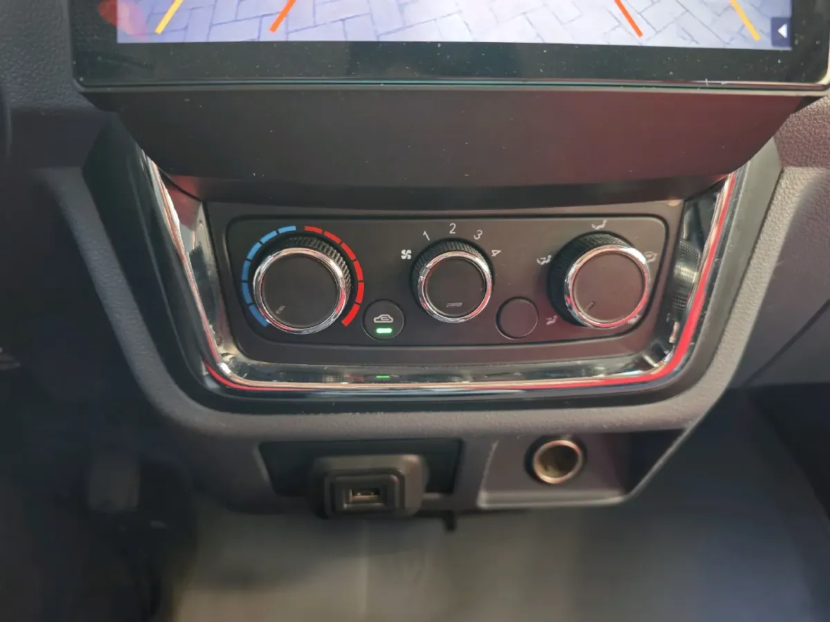 2023 JinBei New Sea Lion X30L 1.5L 102HP L4 5MT,autocango,china used car exporter,china ev exporter,chinese used car exporter,chinese used ev exporter