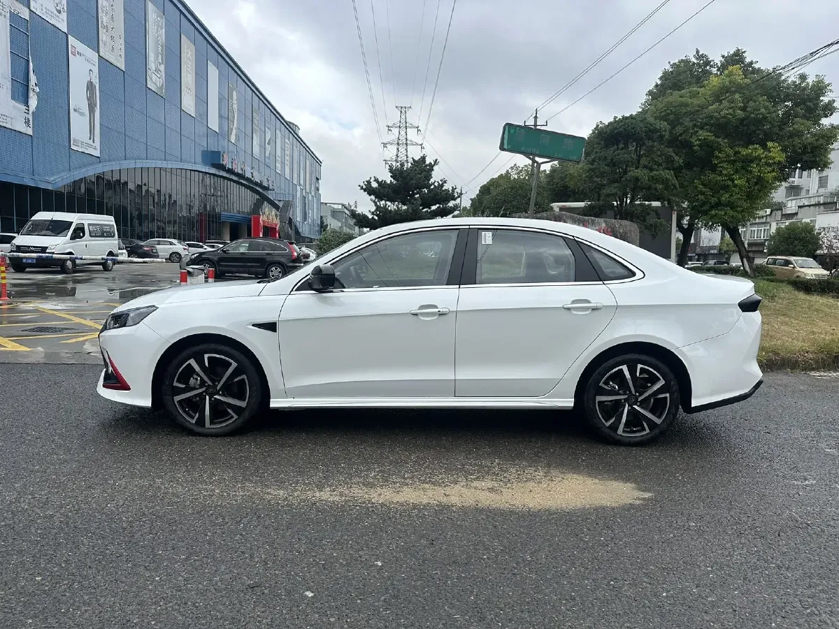 2024 KaiYi XuanDu 1.5T 156HP L4 CVT,autocango,china used car exporter,china ev exporter,chinese used car exporter,chinese used ev exporter