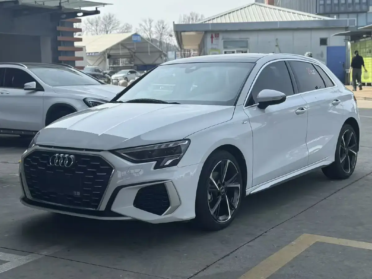 2022 Audi A3 1.4T 150HP L4 7DCT
