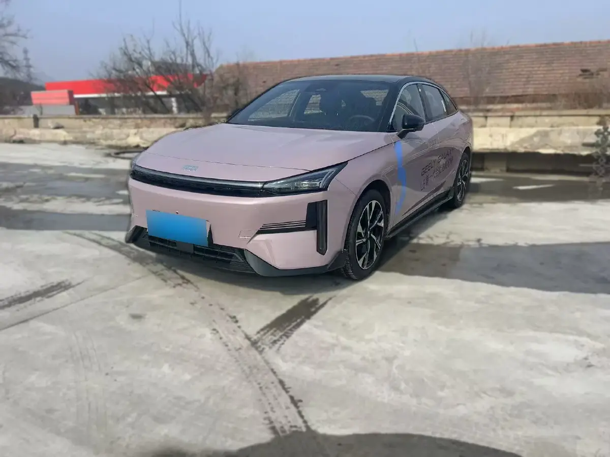 2024 Geely Galaxy L6 1.5T 163HP L4 3DHT PHEV