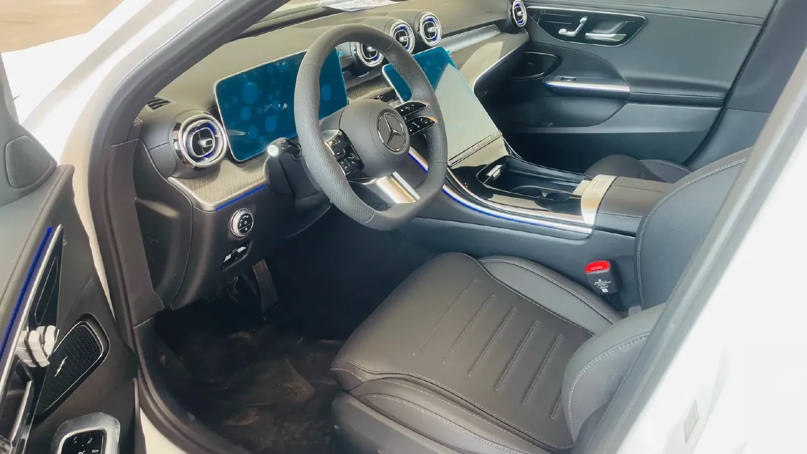 2025 Mercedes-Benz C Class 1.5T 204HP L4 9AT,autocango,china used car exporter,china ev exporter,chinese used car exporter,chinese used ev exporter