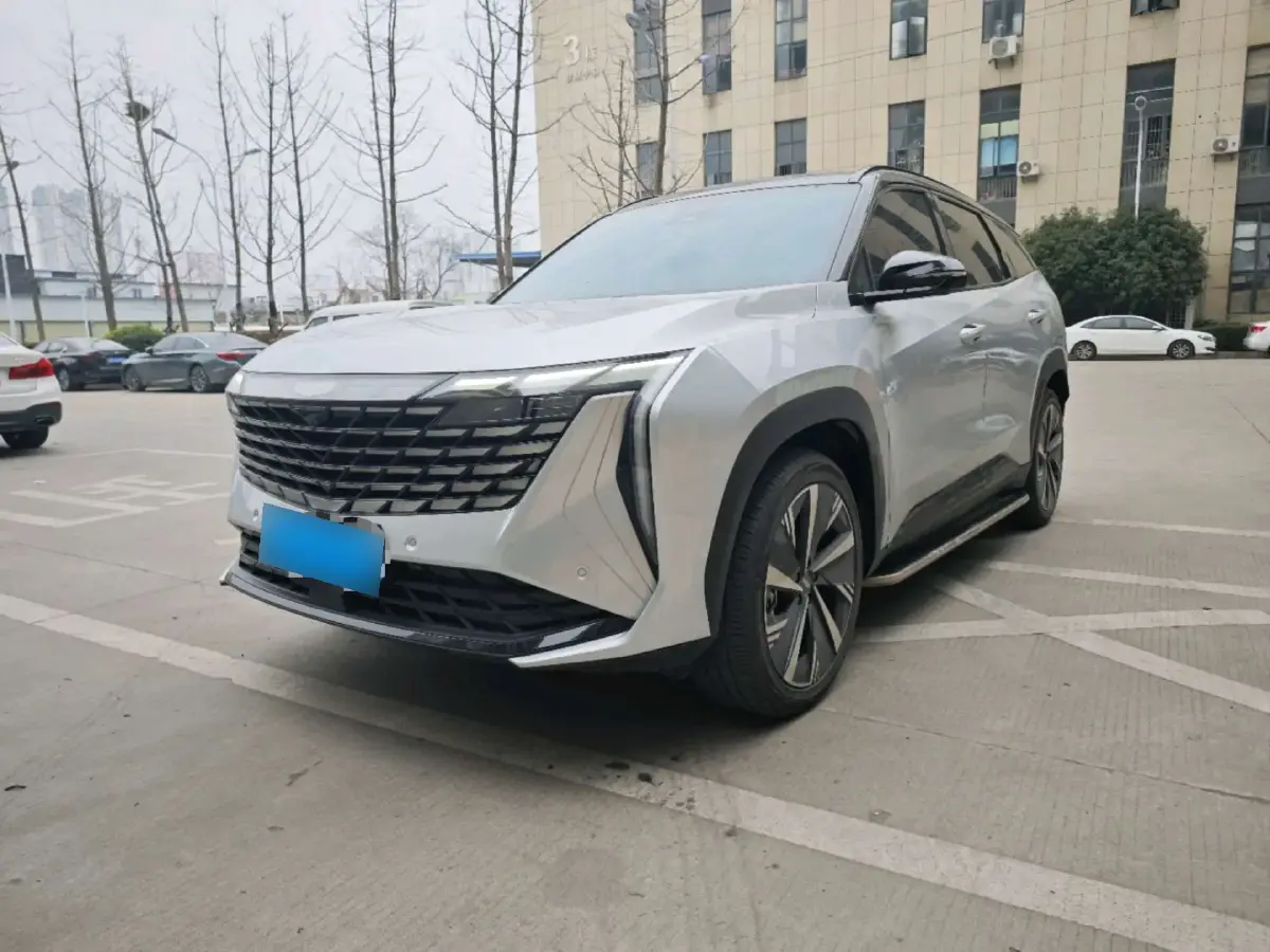 2023 Geely StarRay 1.5T 181HP L4 7DCT