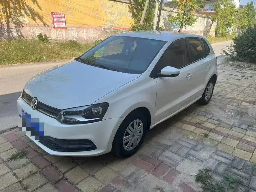 2016 Volkswagen Polo 1.4L 90HP L4 6AT