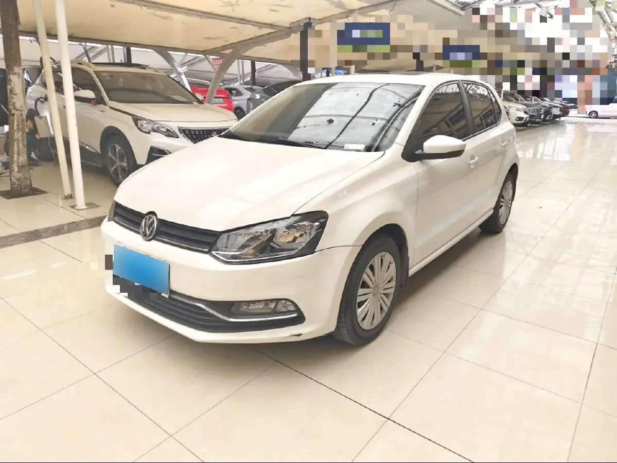 2016 Volkswagen Polo 1.6L 110HP L4 5MT