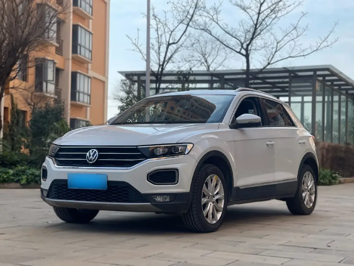 2020 Volkswagen T-Roc 1.4T 150HP L4 7DCT
