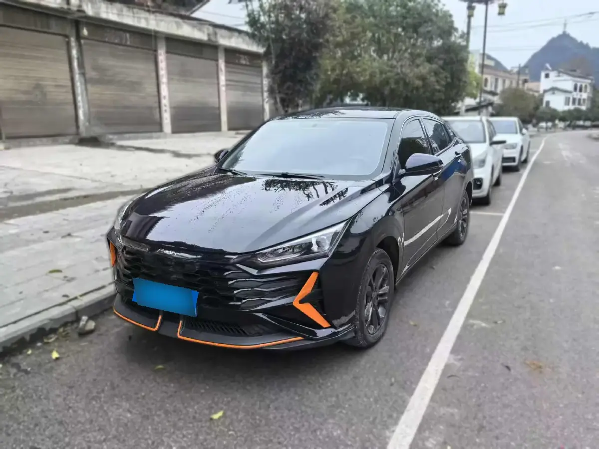 2023 DongFeng Aeolus YiXuan 1.5L 125HP L4 5MT