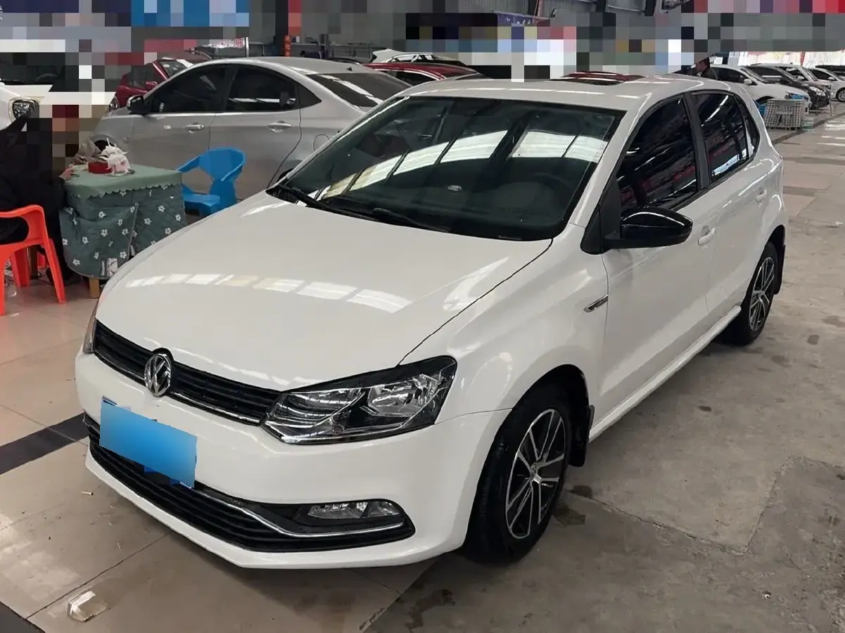 2014 Volkswagen Polo 1.6L 110HP L4 6AT