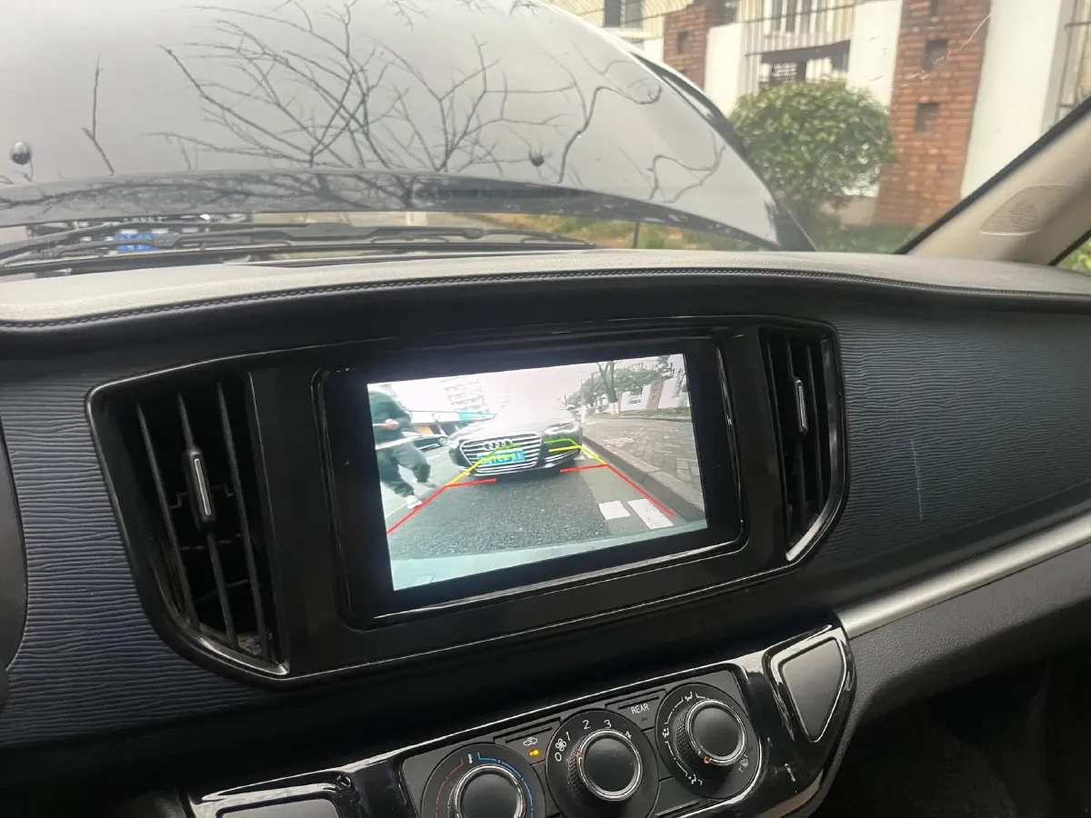 2023 DongFeng Forthing LingZhi 1.6L 116HP L4 5MT,autocango,china used car exporter,china ev exporter,chinese used car exporter,chinese used ev exporter