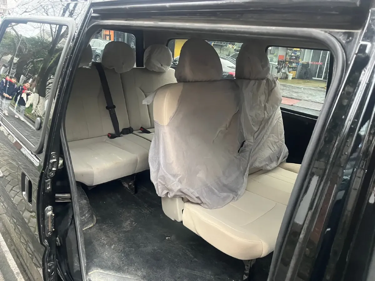 2023 DongFeng Forthing LingZhi 1.6L 116HP L4 5MT,autocango,china used car exporter,china ev exporter,chinese used car exporter,chinese used ev exporter