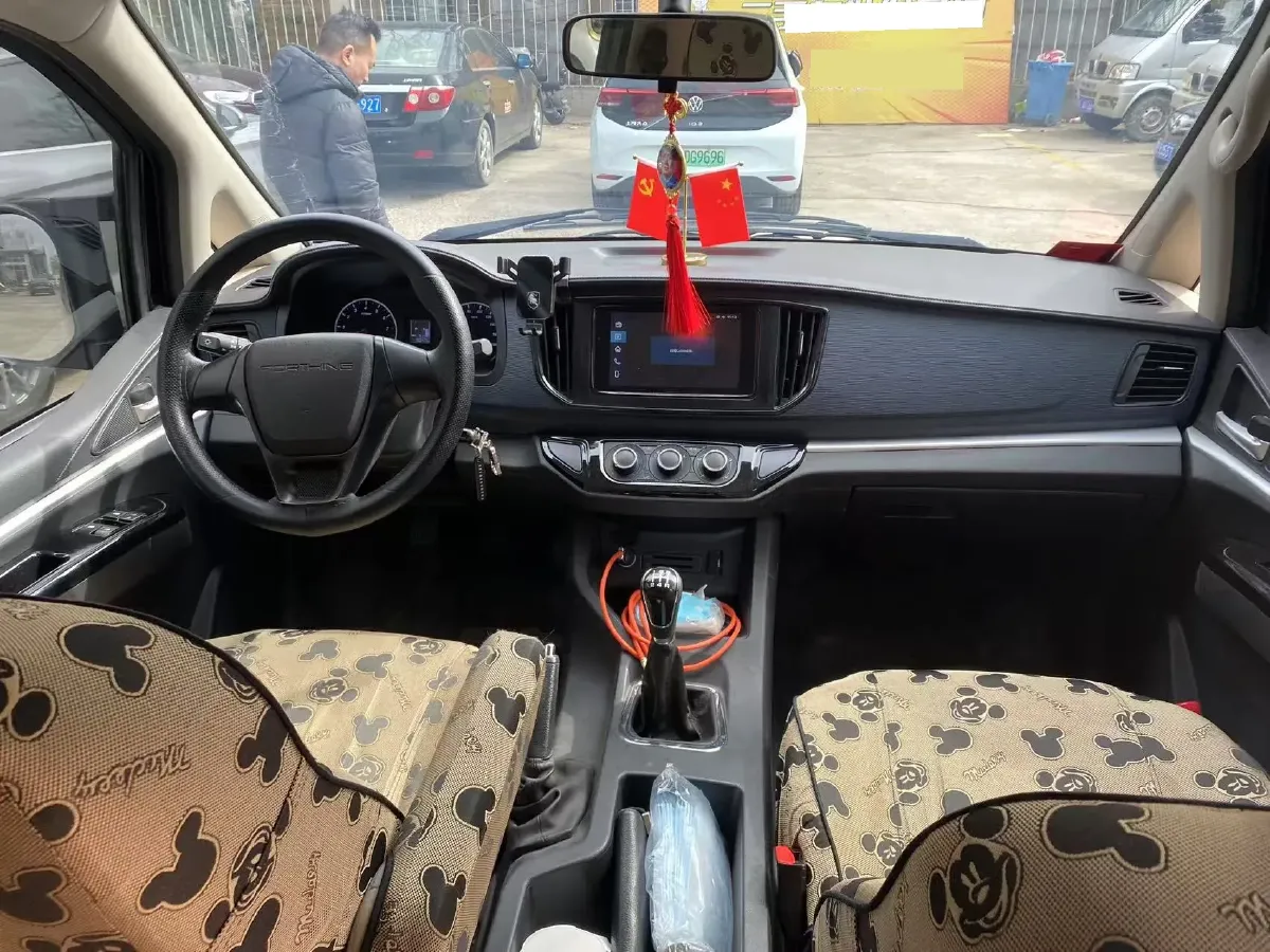 2023 DongFeng Forthing LingZhi 1.6L 116HP L4 5MT,autocango,china used car exporter,china ev exporter,chinese used car exporter,chinese used ev exporter