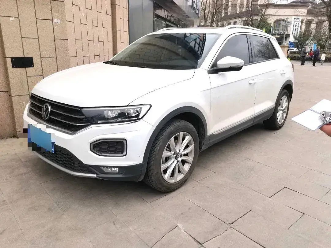 2022 Volkswagen T-Roc 1.4T 150HP L4 7DCT