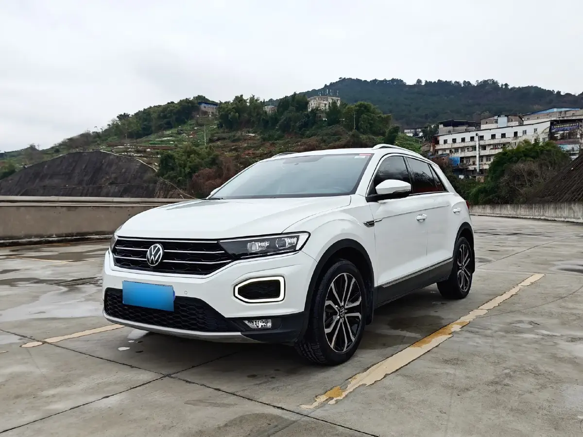 2021 Volkswagen T-Roc 1.4T 150HP L4 7DCT