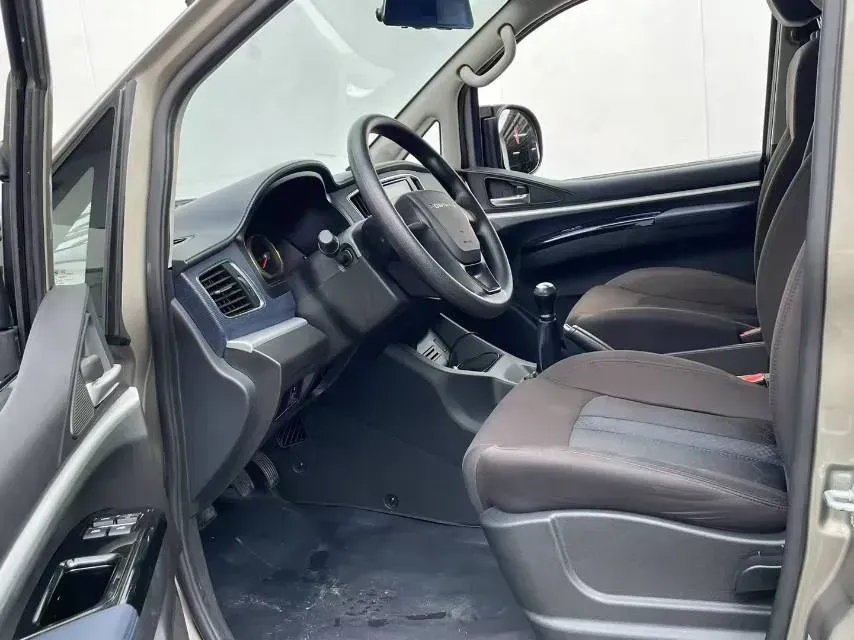 2023 DongFeng Forthing LingZhi 1.6L 116HP L4 5MT,autocango,china used car exporter,china ev exporter,chinese used car exporter,chinese used ev exporter