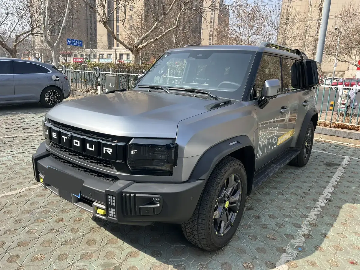 2023 Jetour Traveller 2.0T 254HP L4 7DCT