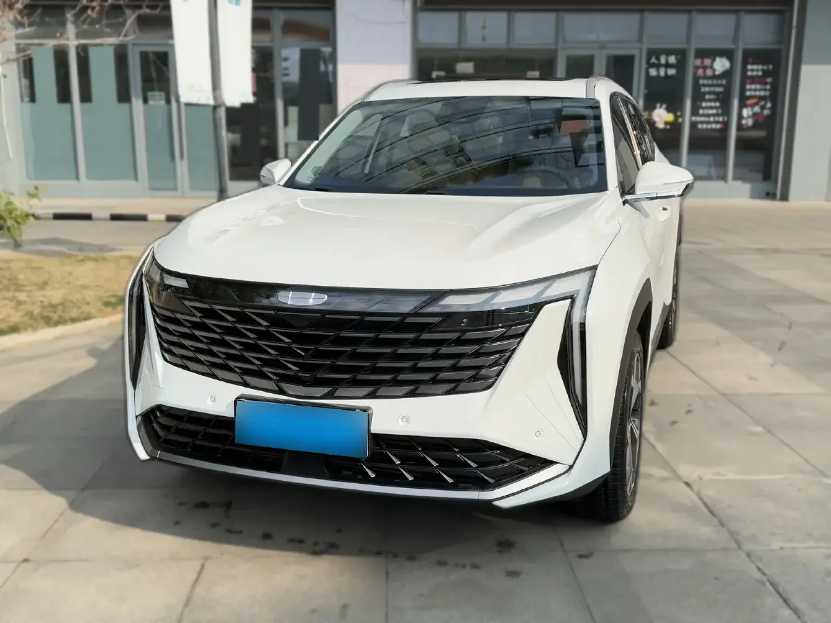 2023 Geely StarRay 1.5T 181HP L4 7DCT