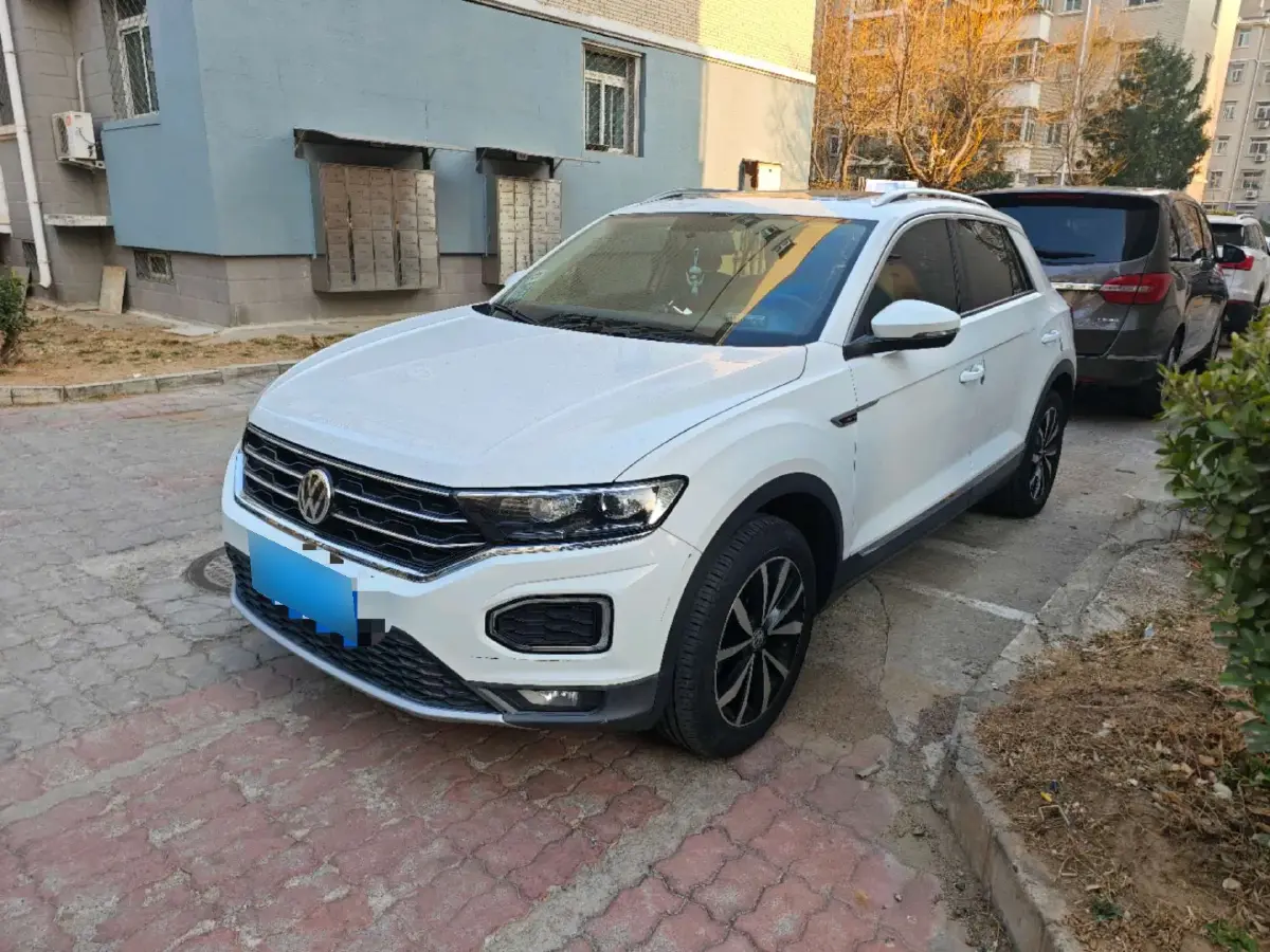2018 Volkswagen T-Roc 1.4T 150HP L4 7DCT
