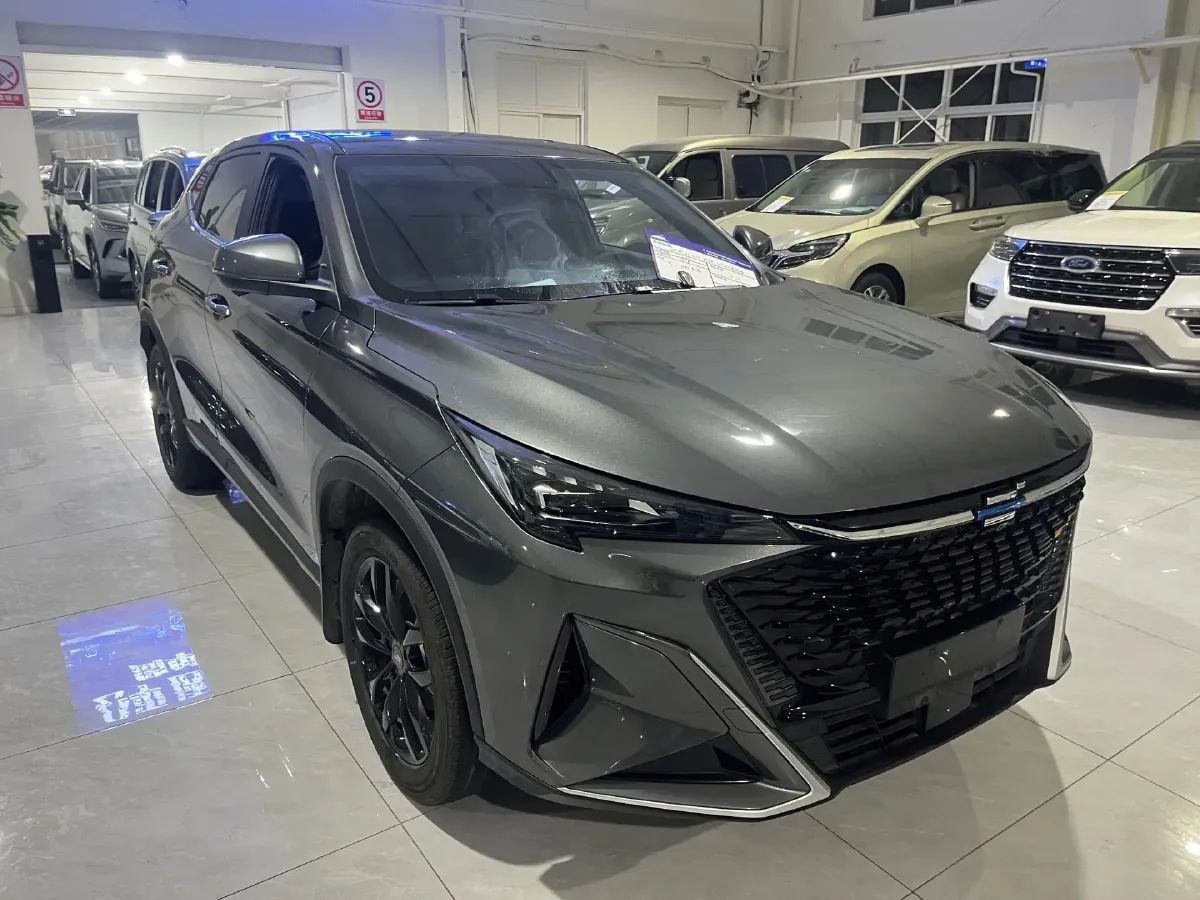 2023 ChangAn Oshan X5 Plus 1.5T 188HP L4 7DCT,autocango,china used car exporter,china ev exporter,chinese used car exporter,chinese used ev exporter