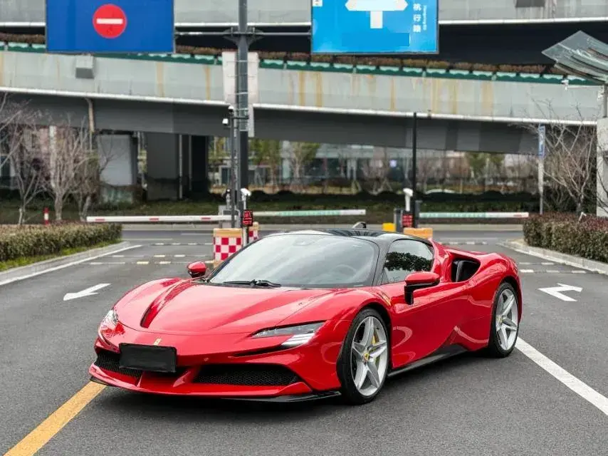 2020 Ferrari SF90 3.9T 781HP V8 8DCT PHEV 7.9KWH