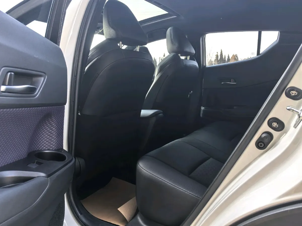 2020 Toyota Izoa E BEV 54.3KWH,autocango,china used car exporter,china ev exporter,chinese used car exporter,chinese used ev exporter