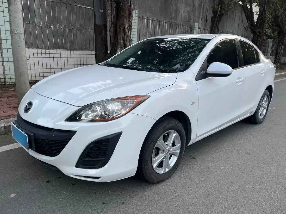 2013 Mazda 3 XingChi 1.6L 107HP L4 5MT