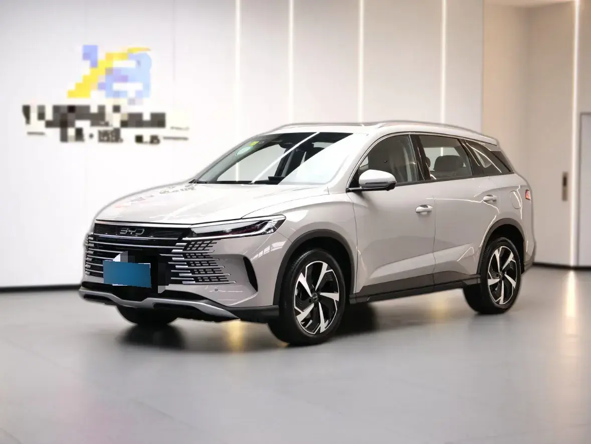 2025 BYD Sea Lion 05 DM-i 1.5L 101HP L4 E-CVT PHEV 18.3KWH