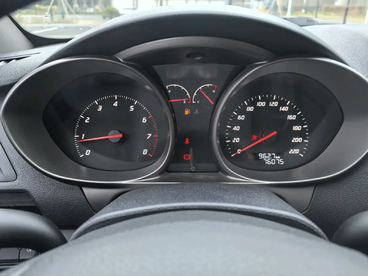 2015 HaiMa M3 1.5L 112HP L4 5MT,autocango,china used car exporter,china ev exporter,chinese used car exporter,chinese used ev exporter