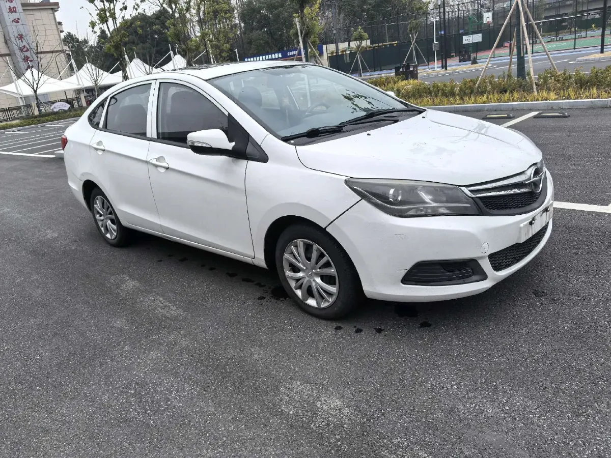 2015 HaiMa M3 1.5L 112HP L4 5MT,autocango,china used car exporter,china ev exporter,chinese used car exporter,chinese used ev exporter