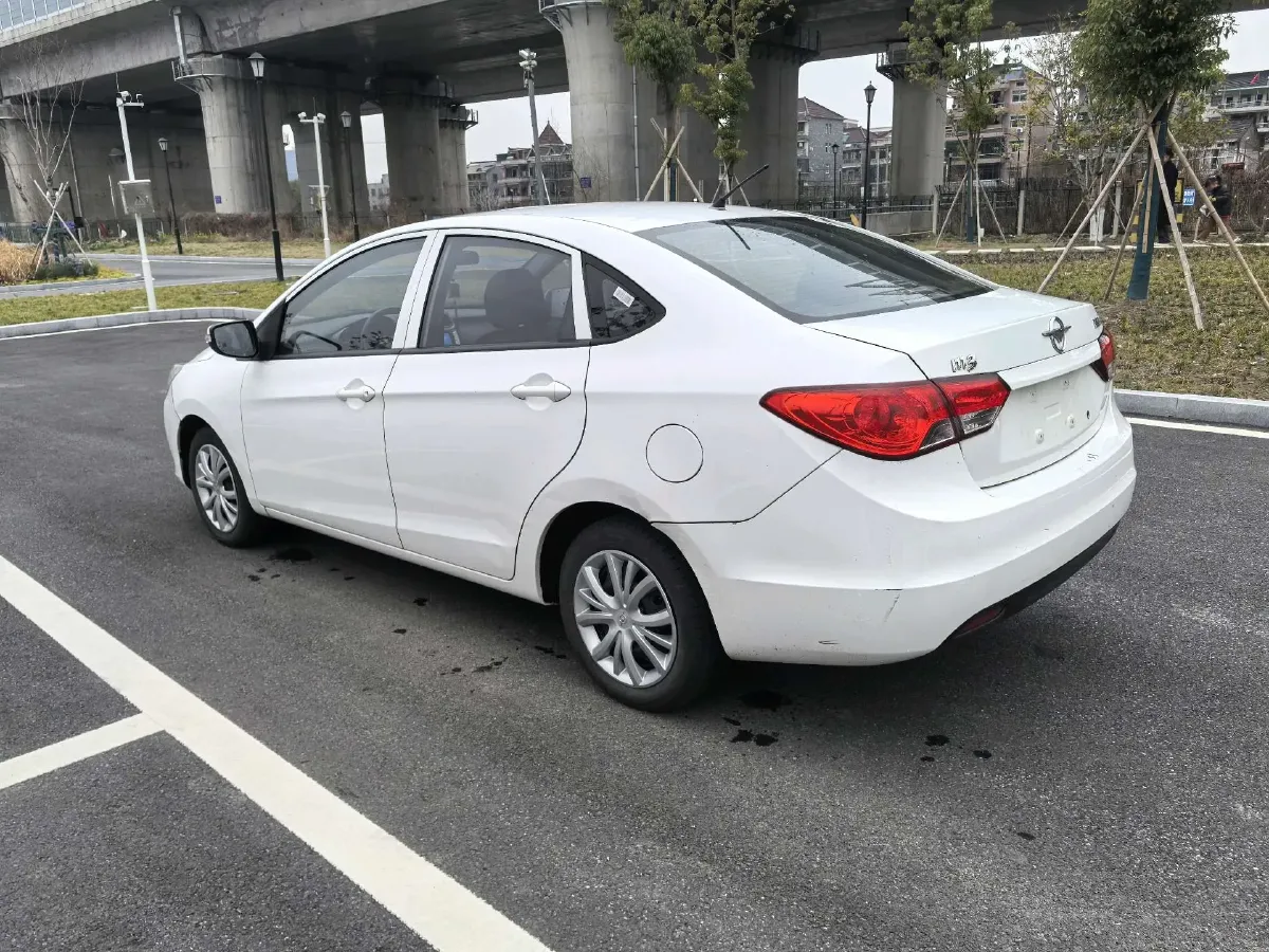 2015 HaiMa M3 1.5L 112HP L4 5MT,autocango,china used car exporter,china ev exporter,chinese used car exporter,chinese used ev exporter