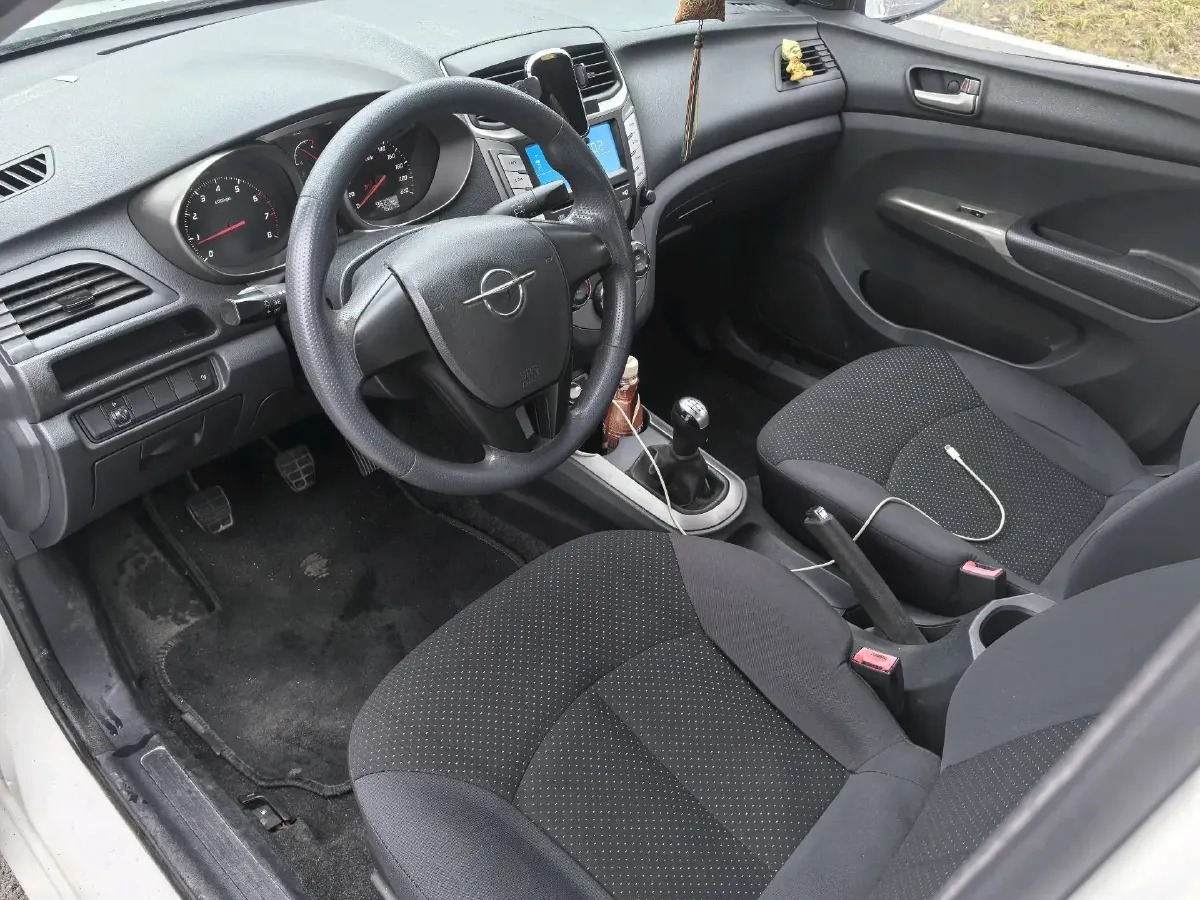 2015 HaiMa M3 1.5L 112HP L4 5MT,autocango,china used car exporter,china ev exporter,chinese used car exporter,chinese used ev exporter