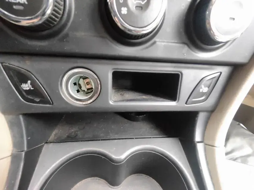 2015 Enranger 737 1.5L 113HP L4 5MT,autocango,china used car exporter,china ev exporter,chinese used car exporter,chinese used ev exporter