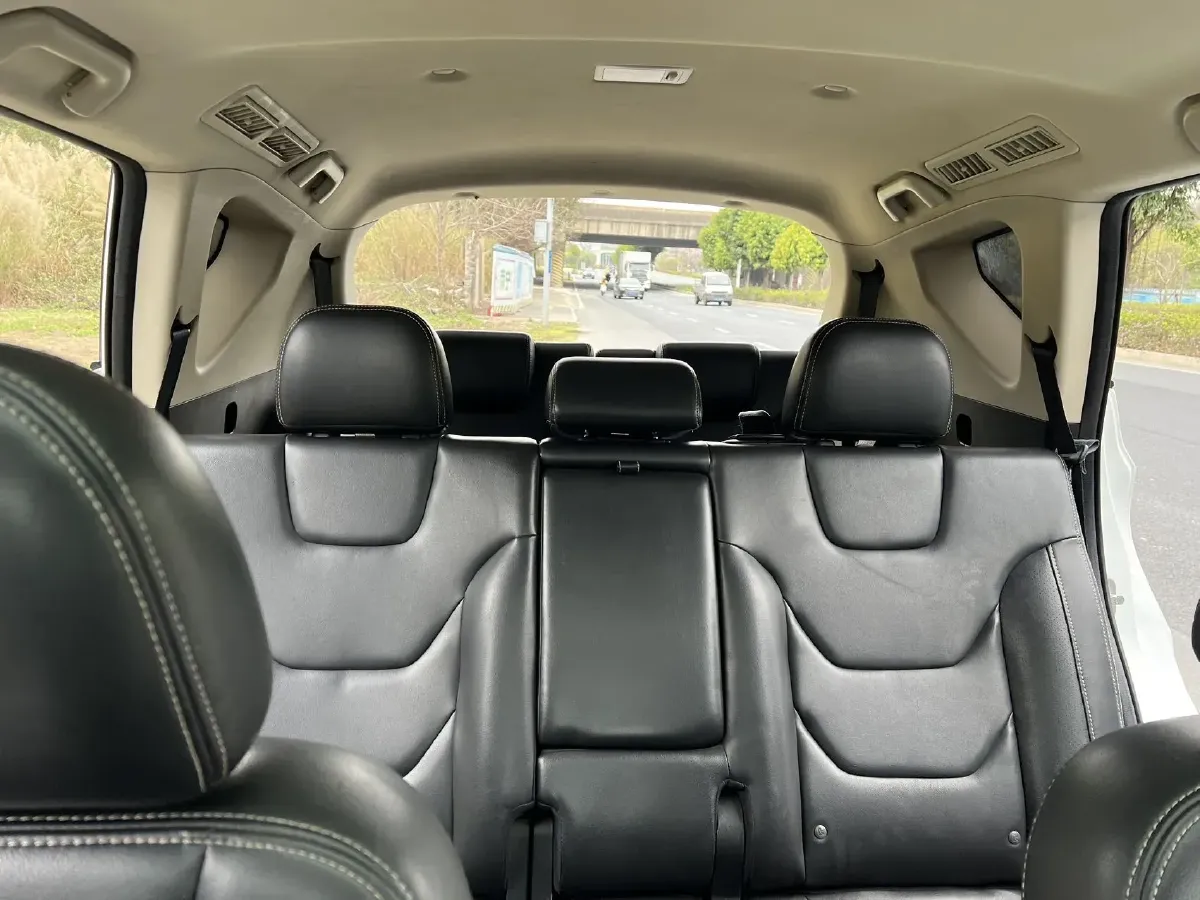 2016 DongFeng Fengon Fengon 580 1.5T 150HP L4 CVT,autocango,china used car exporter,china ev exporter,chinese used car exporter,chinese used ev exporter