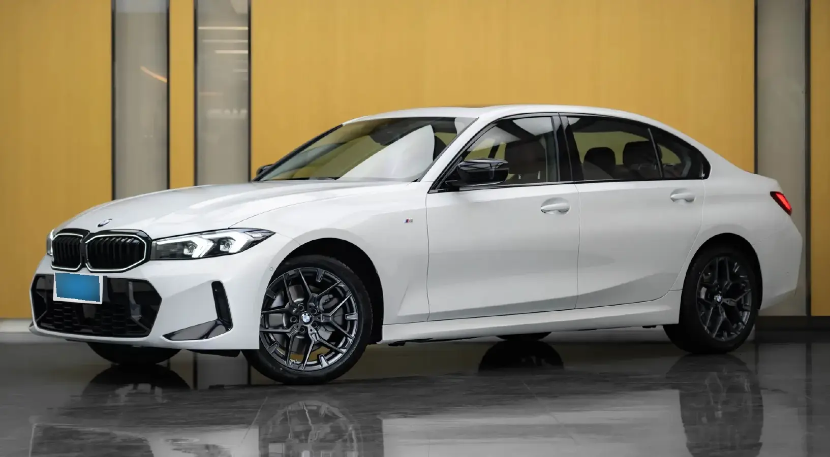 2025 BMW 3 Series 2.0T 245HP L4 8AT