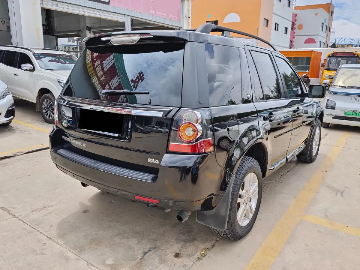 2014 Land Rover Freelander 2 2.0T 240HP L4 6AT,autocango,china used car exporter,china ev exporter,chinese used car exporter,chinese used ev exporter