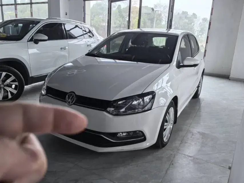 2018 Volkswagen Polo 1.5L 110HP L4 6AT