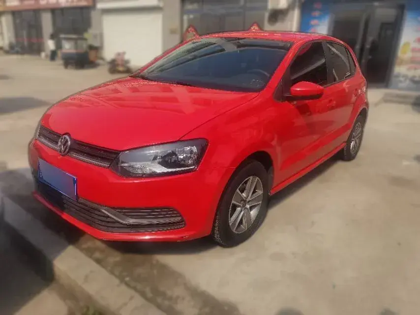 2014 Volkswagen Polo 1.4L 90HP L4 5MT