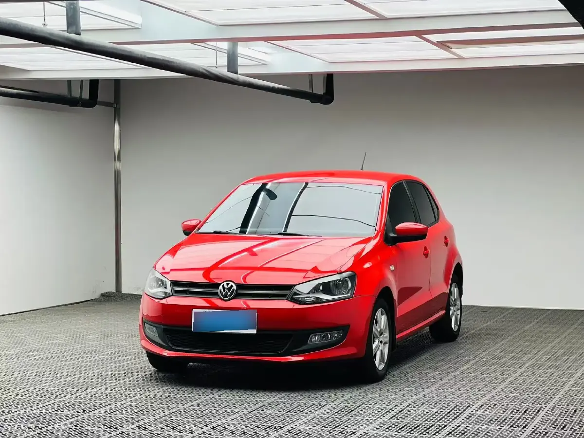 2013 Volkswagen Polo 1.4L 86HP L4 5MT