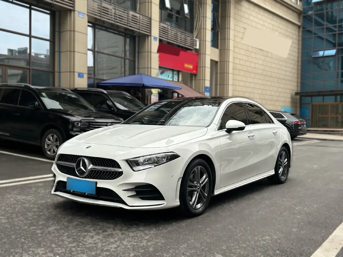 2021 Mercedes-Benz A Class 1.3T 136HP L4 7DCT