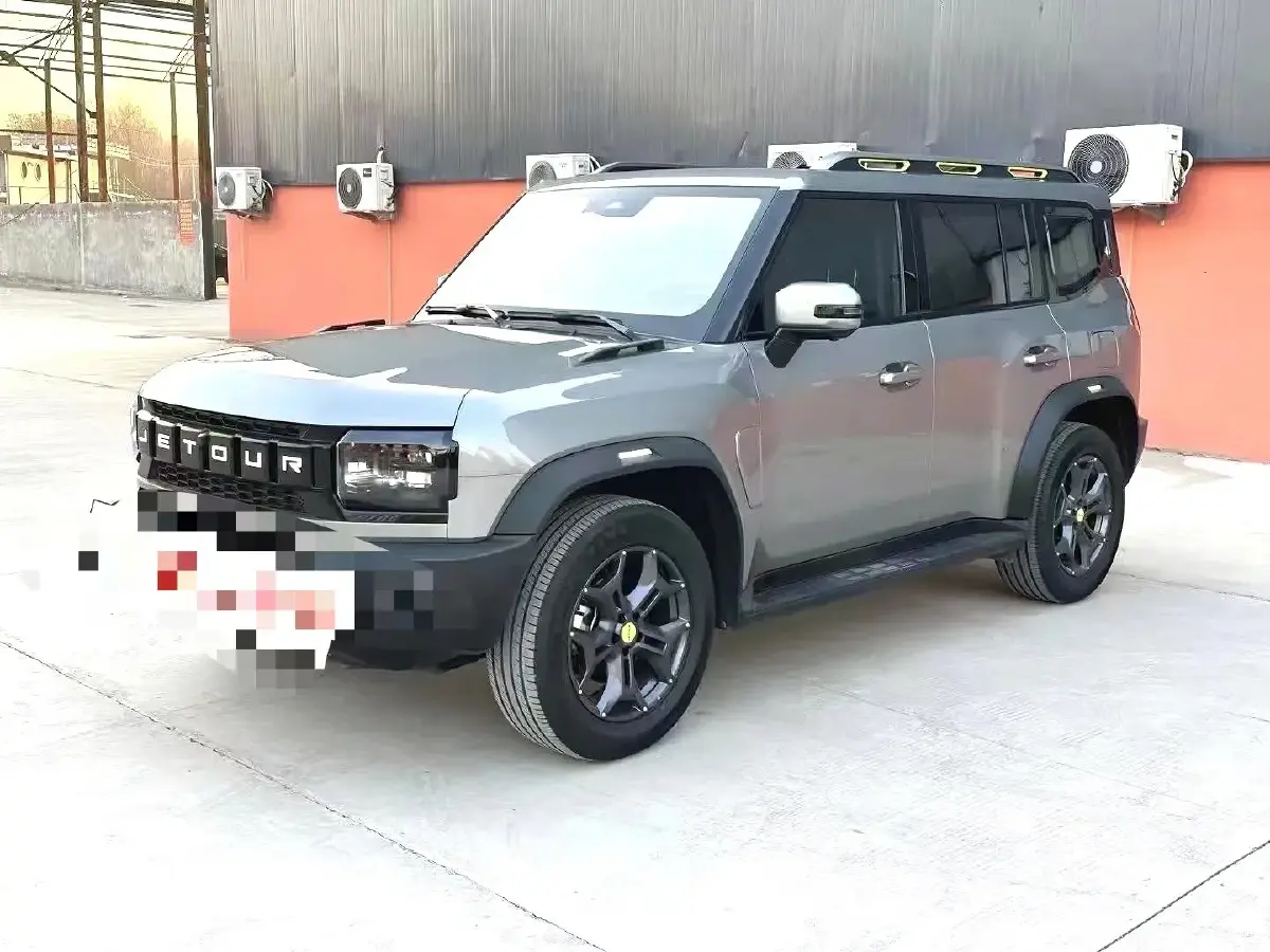 2023 Jetour Traveller 2.0T 254HP L4 7DCT