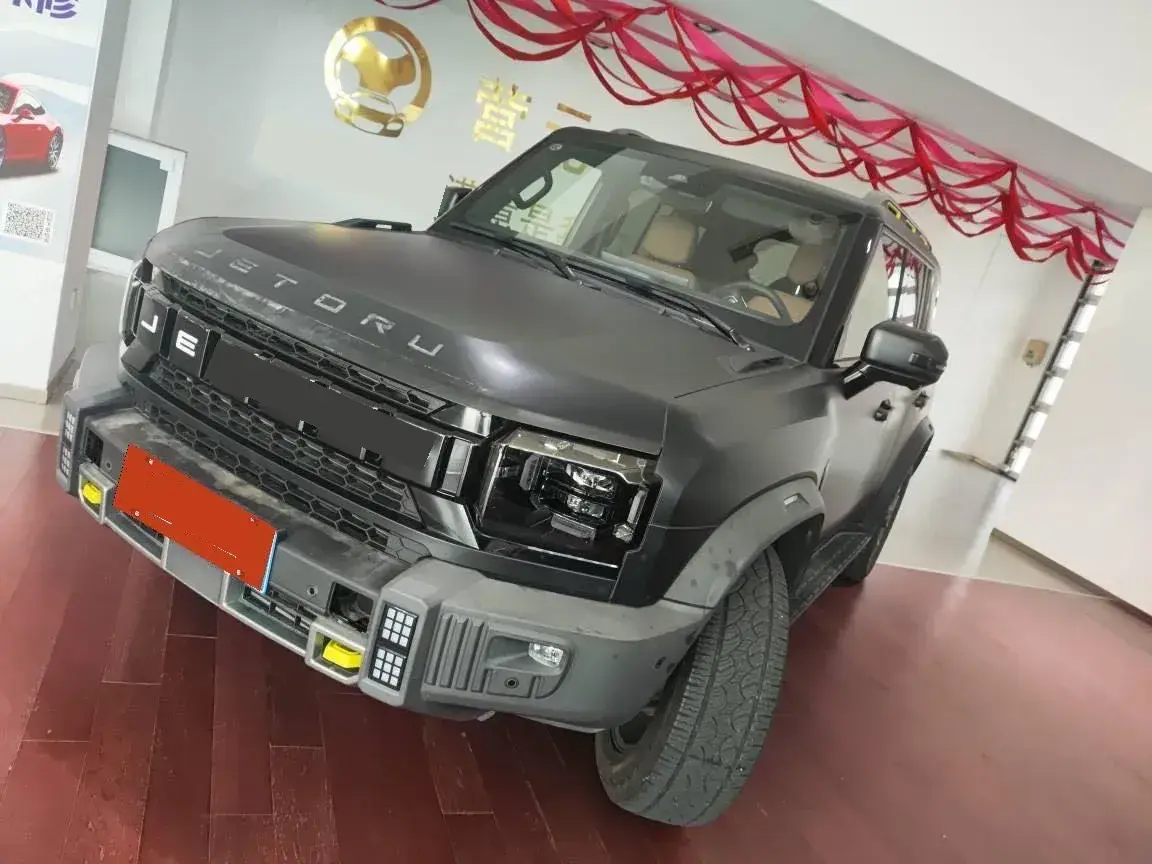 2023 Jetour Traveller 2.0T 254HP L4 7DCT