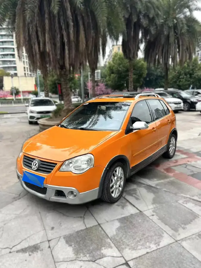 2012 Volkswagen Polo 1.6L 105HP L4 5MT