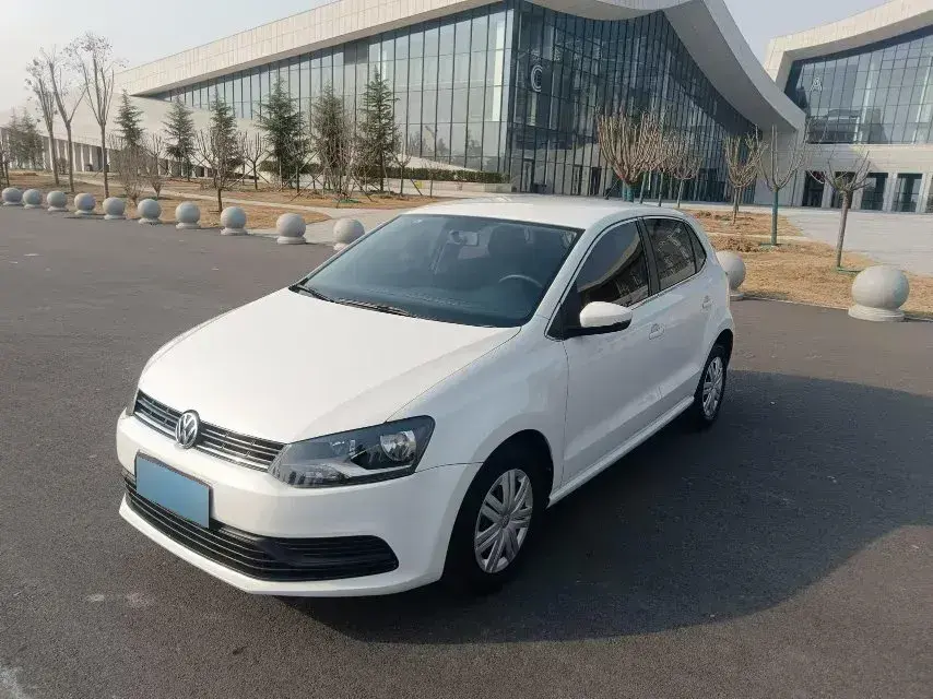 2018 Volkswagen Polo 1.5L 110HP L4 6AT
